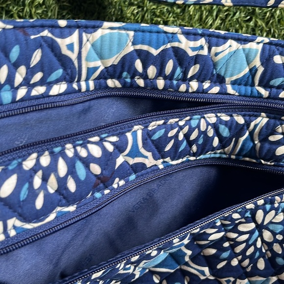 Vera Bradley bag - Picture 2 of 8